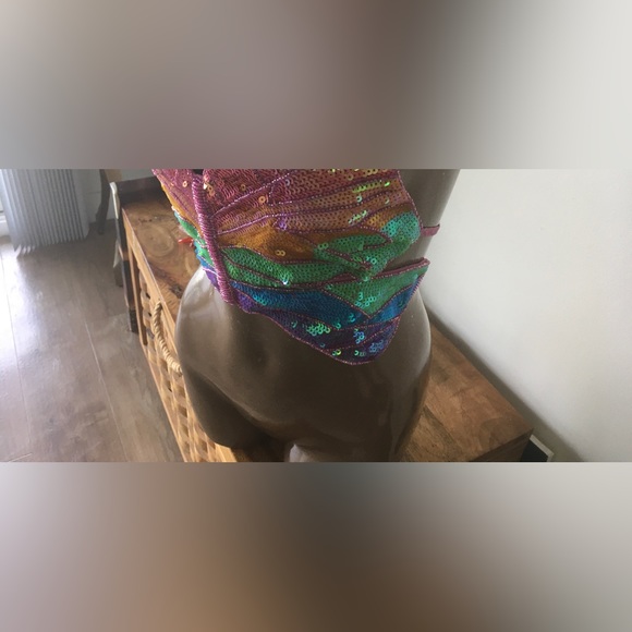 Butterfly Sequin Halter Top M/L - Picture 4 of 6